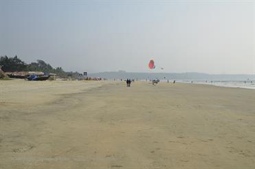 01 Mobor-Beach_and_Cavelossim-Beach,_Goa_DSC7159_b_H600